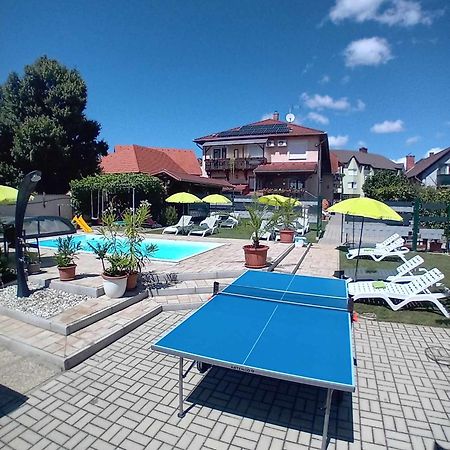 Acs Apartman Heviz Bagian luar foto