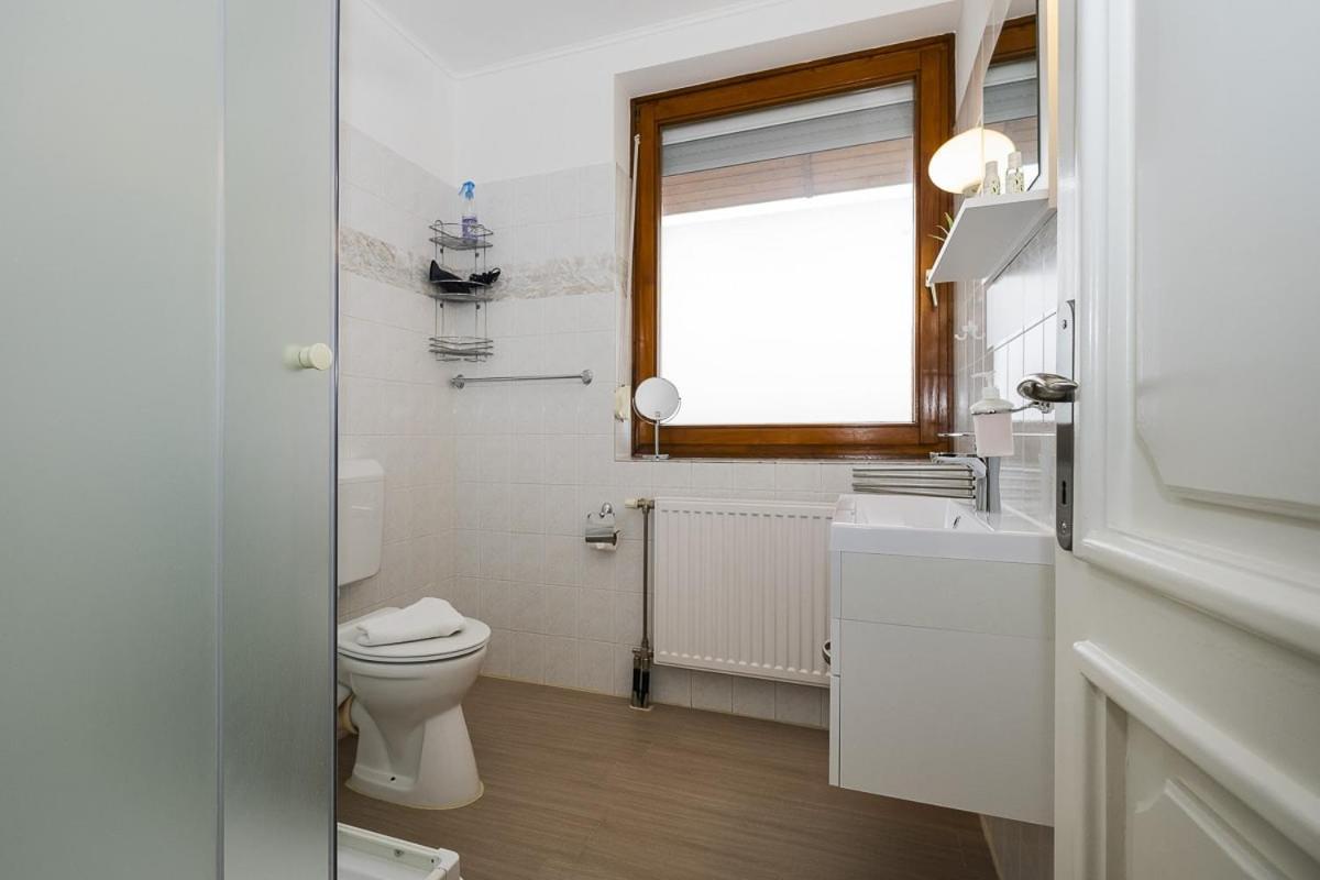 Acs Apartman Heviz Bagian luar foto